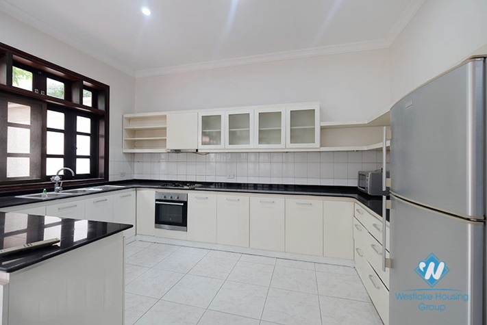 Bright 3-storey 180sqm Ciputra house is out for rent 